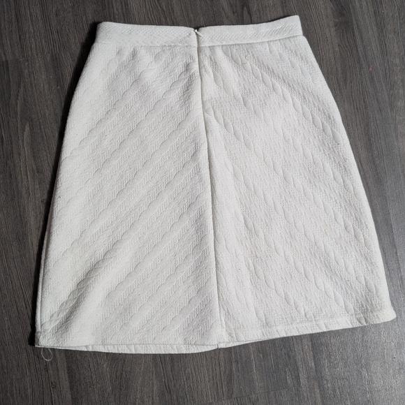 Cozy Knit Skirt - US S - Picture 5 of 9